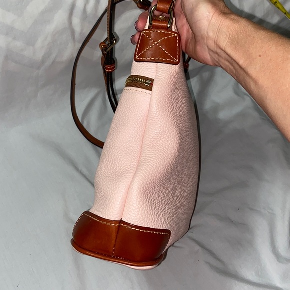 Like new Dooney & Bourke Pebble Grain Crossbody Bag blush - Picture 6 of 15